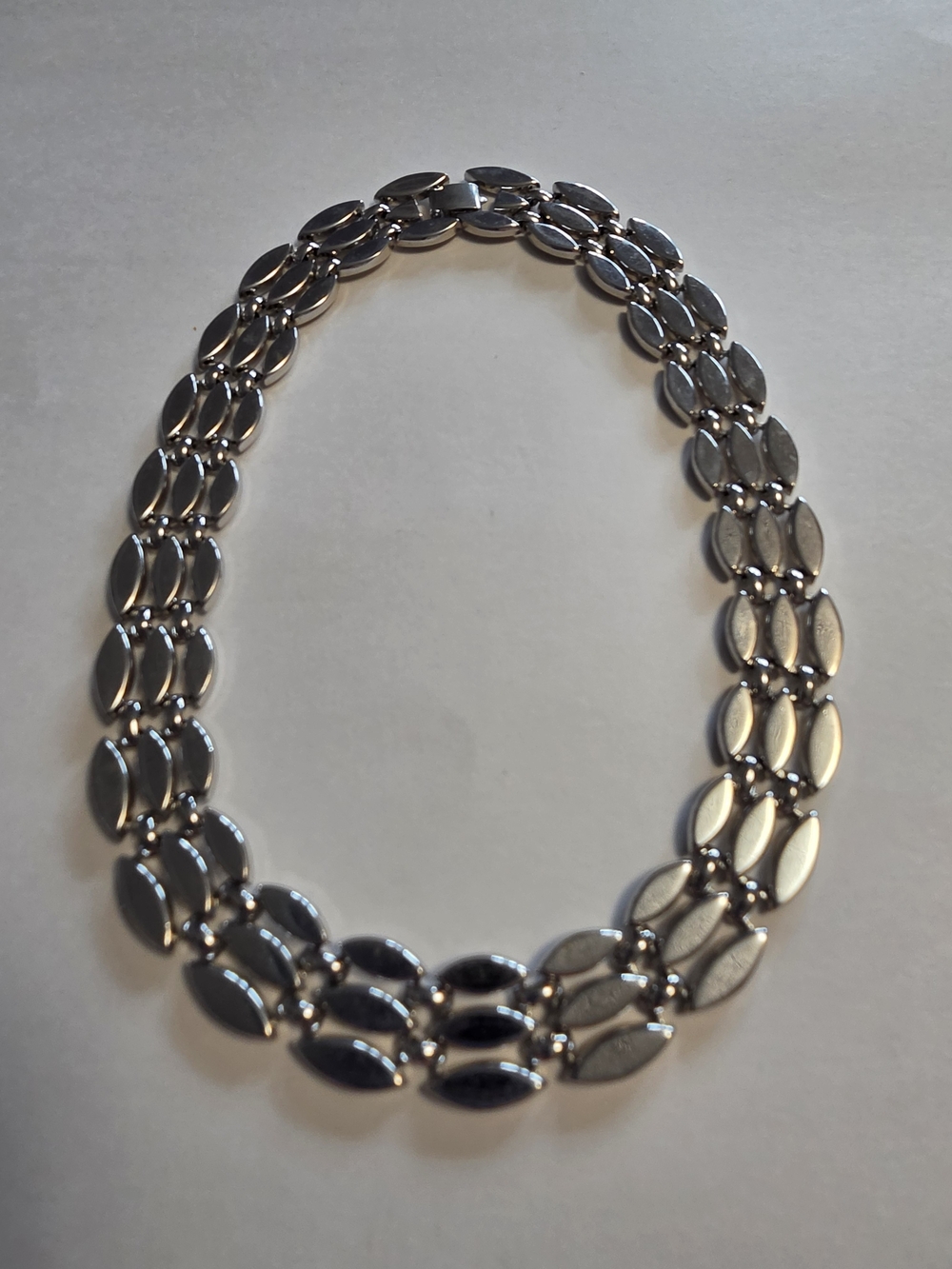 Vtg Monet 16" Modernist Silver-Tone Polished Marquise-Shape Link Choker Necklace